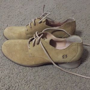 Born retro shoes